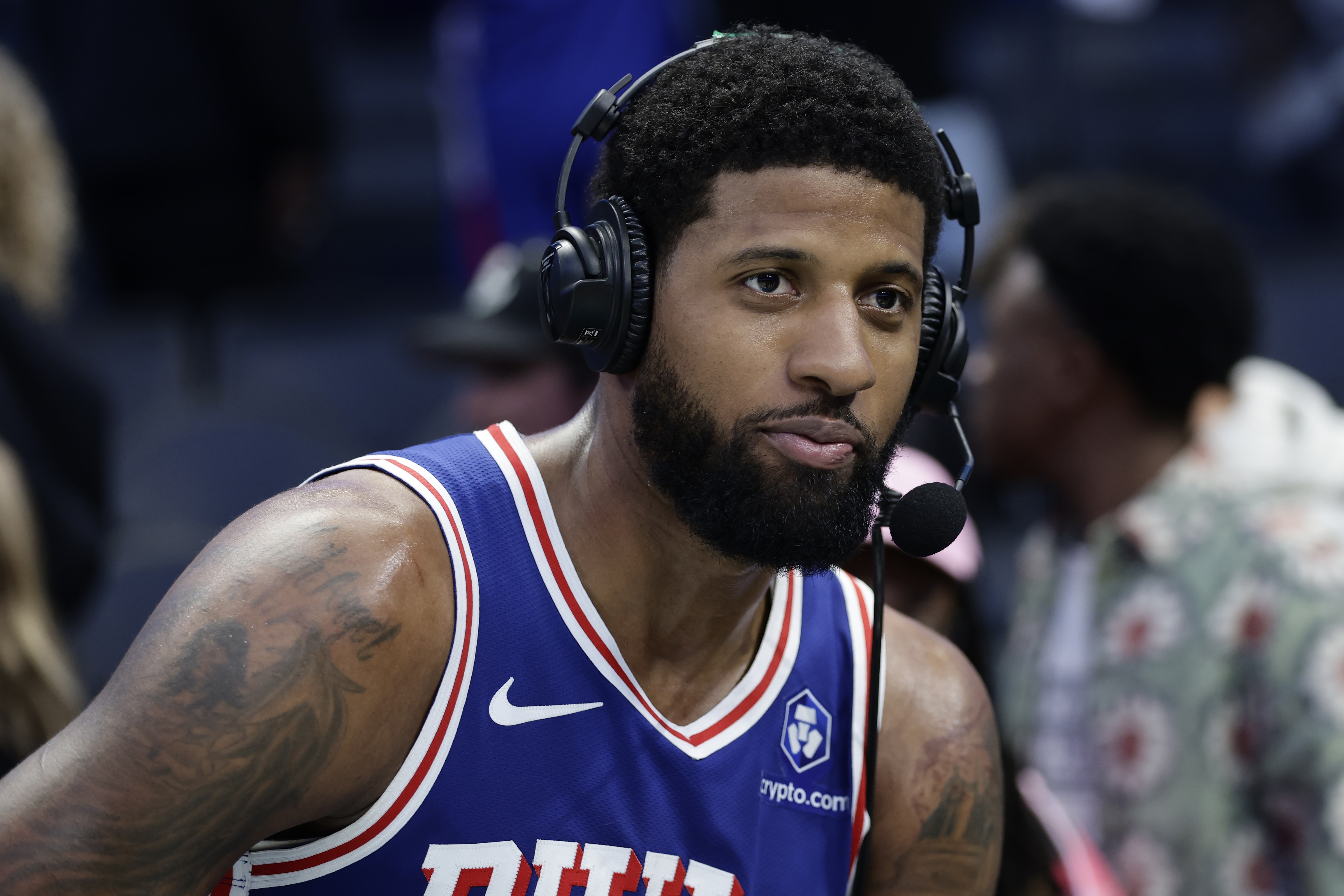 澳客网-乔治：我们和黄蜂队都知道直接对话有多重要 这场胜利非常关键